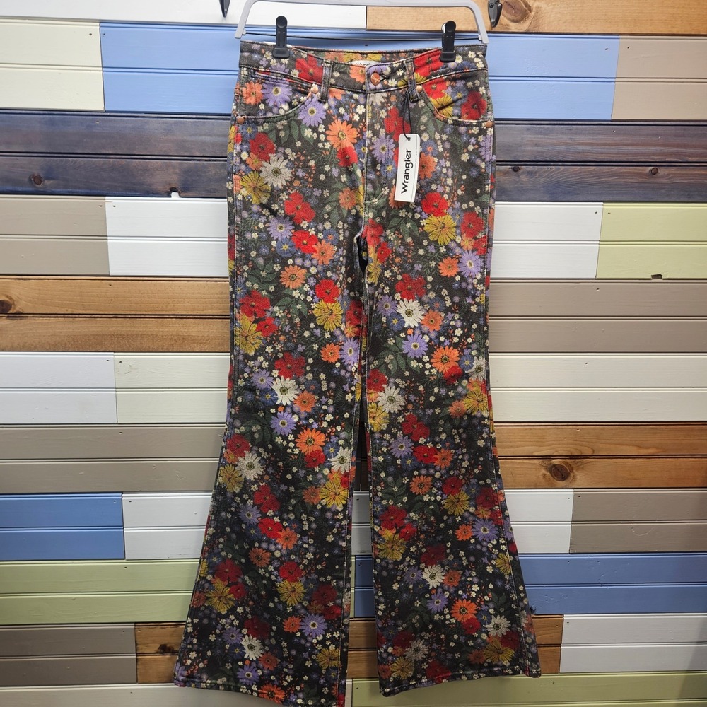 Wrangler Wanderer 622 High Rise Flare Floral Jeans 28/34 NWT - Picture 3 of 8
